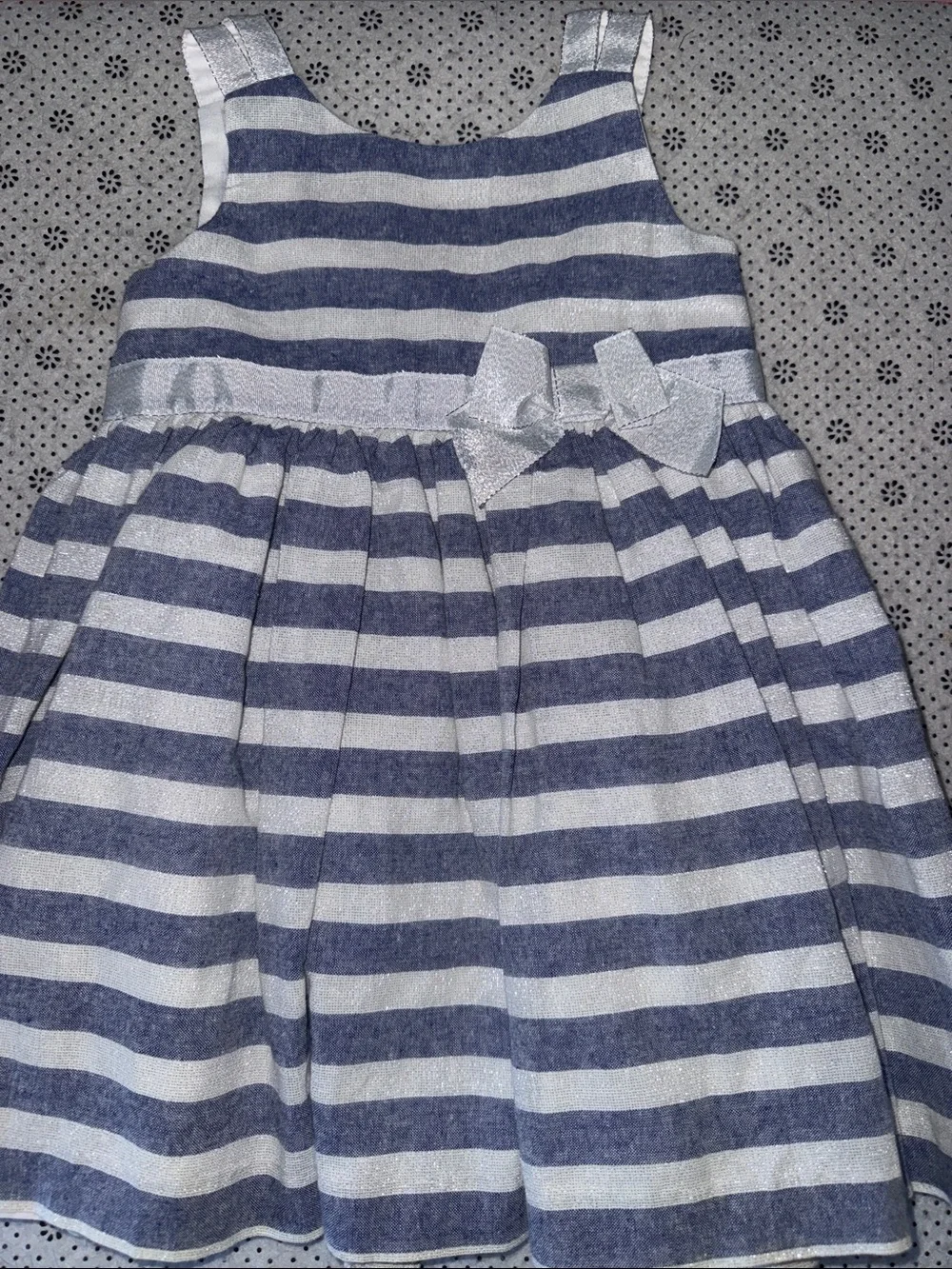 🛍 PRETTY LITTLE GIRLS DRESS SIZE 2T 🛍